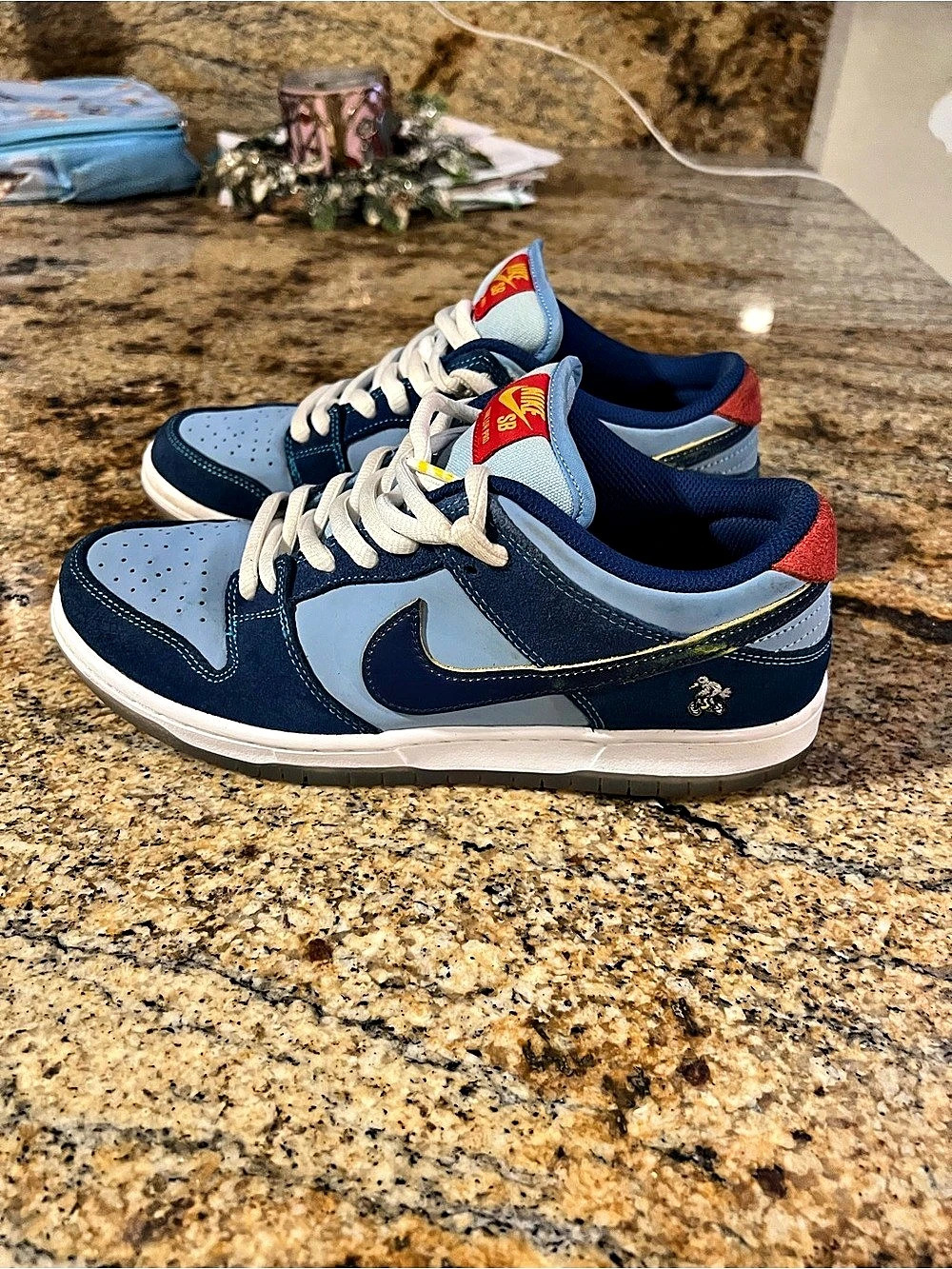 Nike SB Dunk Low Why So Sad? Men’s 7.5 / Women’s 9 DX5549-400